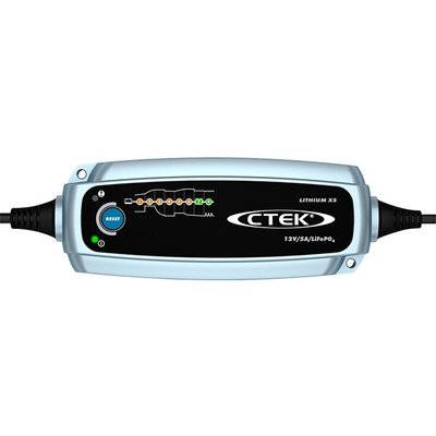 Зарядний пристрій CTEK LITHIUM XS для акумуляторів 56-899 56-899 фото